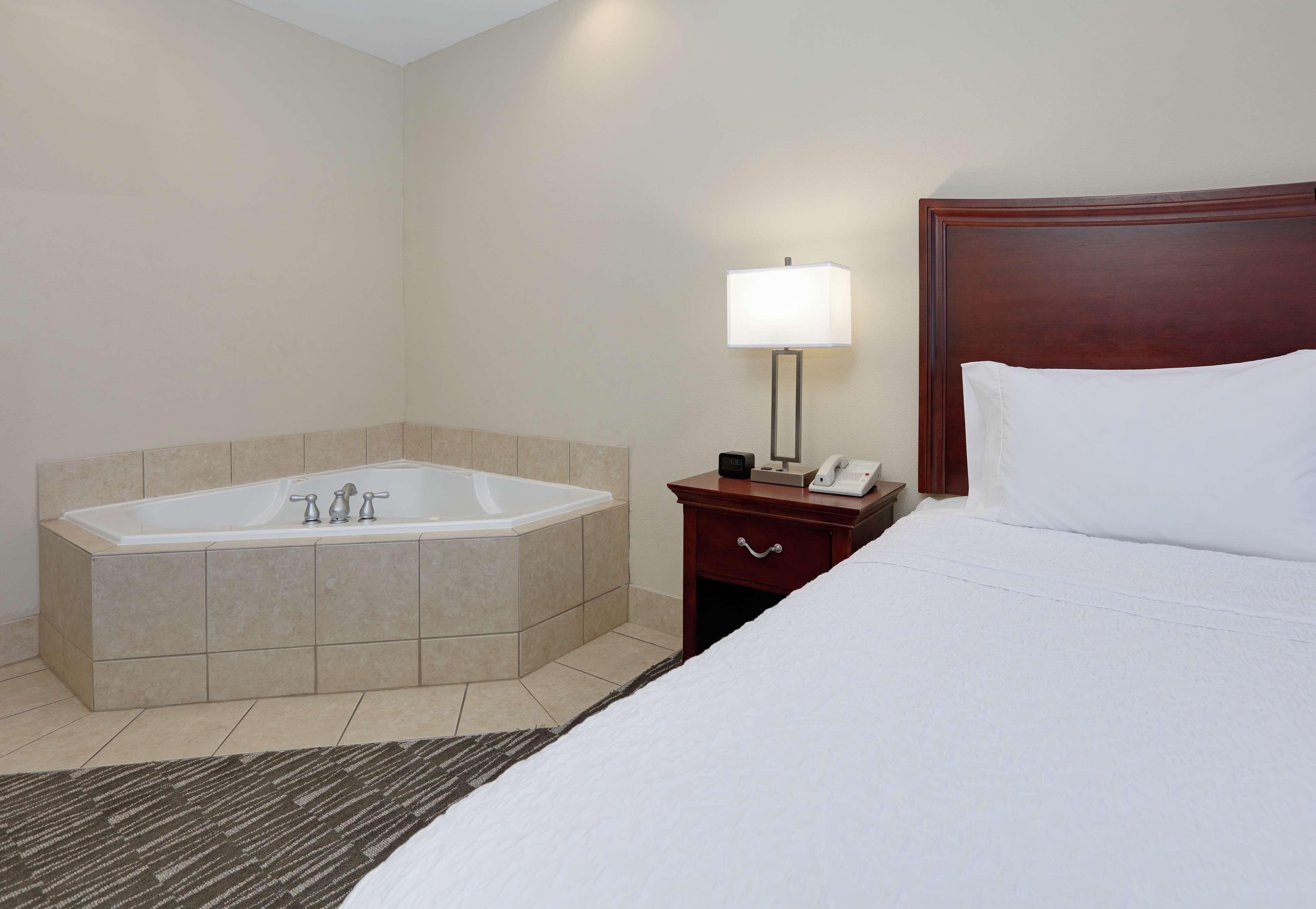 Aberdeen Hampton Inn & Suites Southern Pines-Pinehurst מראה חיצוני תמונה